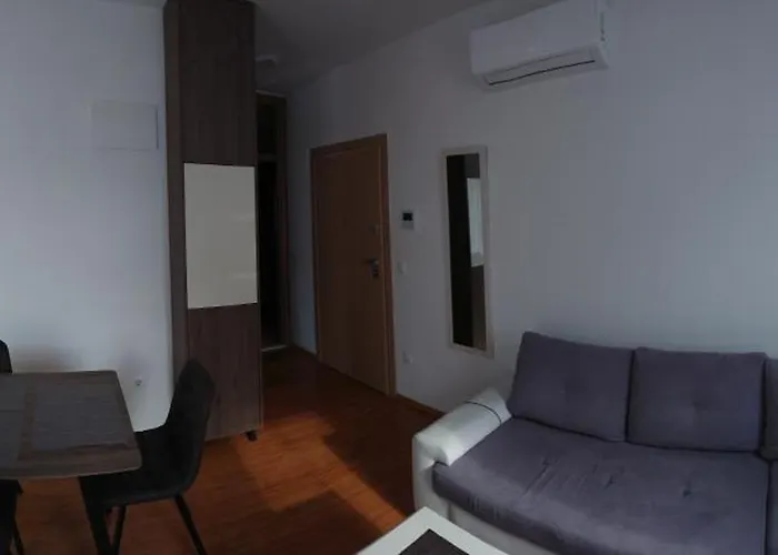 West Star Apartmán *