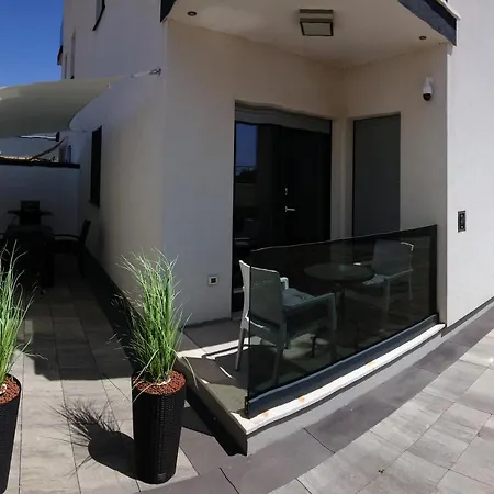 Apartment West Star